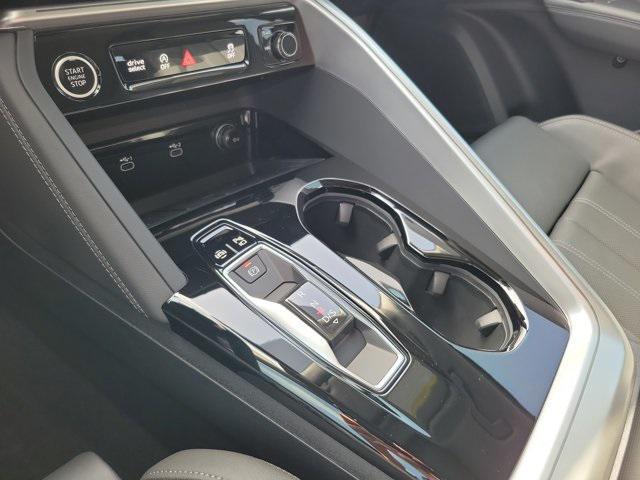 new 2025 Audi Q5 car, priced at $60,175