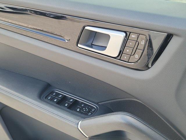 used 2020 Porsche Cayenne car, priced at $39,995