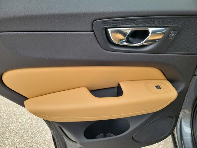 used 2020 Volvo XC60 car, priced at $26,495