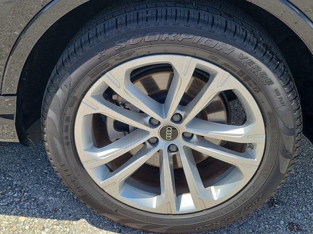 used 2025 Audi Q7 car, priced at $66,995