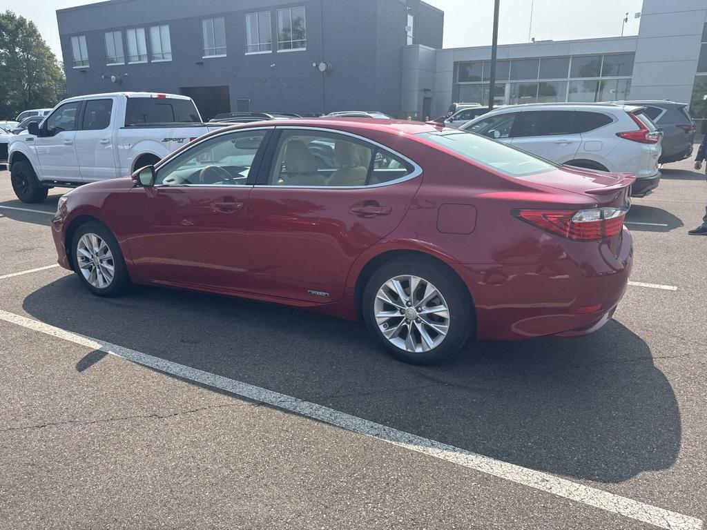 used 2014 Lexus ES 300h car, priced at $21,499