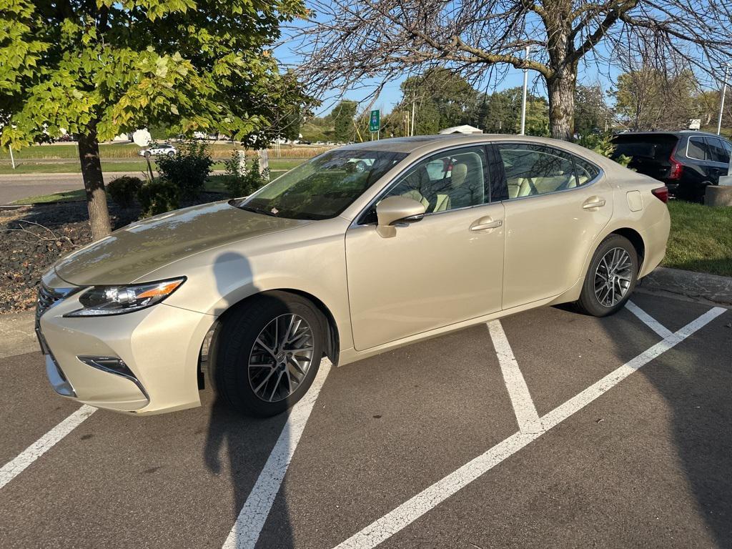 used 2016 Lexus ES 350 car, priced at $25,999
