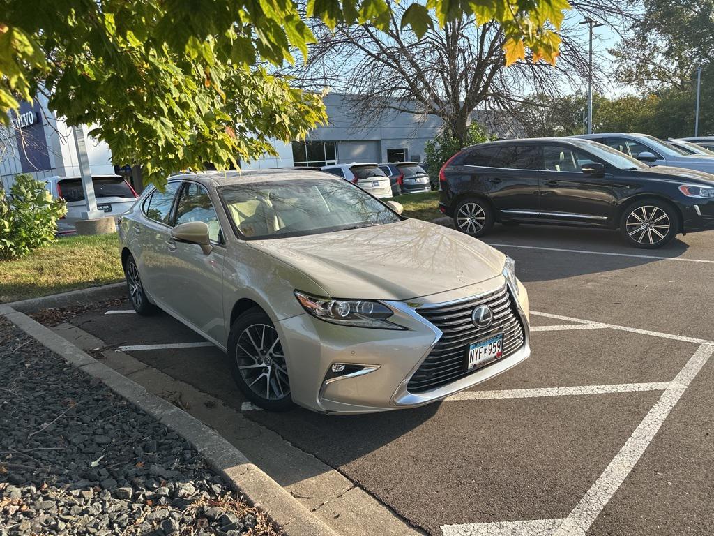 used 2016 Lexus ES 350 car, priced at $25,999