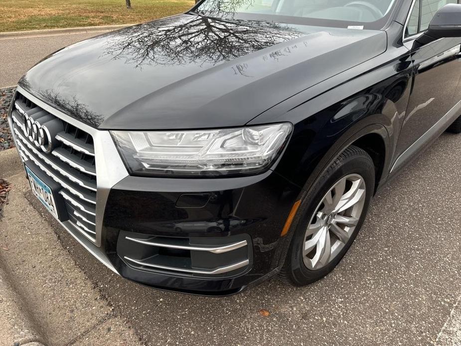 used 2018 Audi Q7 car, priced at $18,299