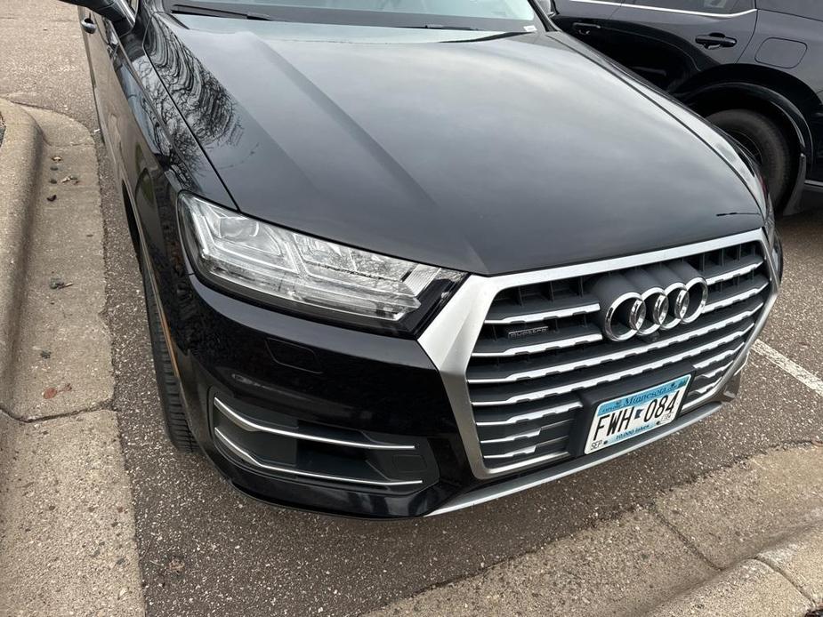 used 2018 Audi Q7 car, priced at $18,299