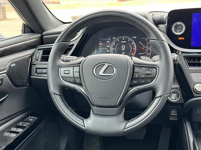 new 2025 Lexus ES 350 car, priced at $55,530