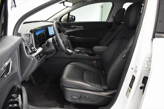 used 2025 Kia Sportage Hybrid car, priced at $35,000
