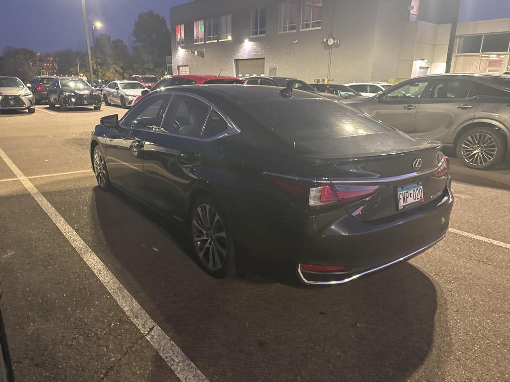 used 2020 Lexus ES 300h car, priced at $30,000
