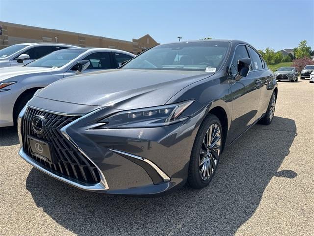 new 2024 Lexus ES 300h car, priced at $54,432