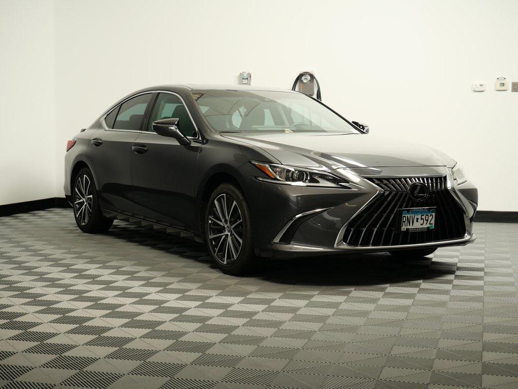 used 2025 Lexus ES 300h car, priced at $43,499