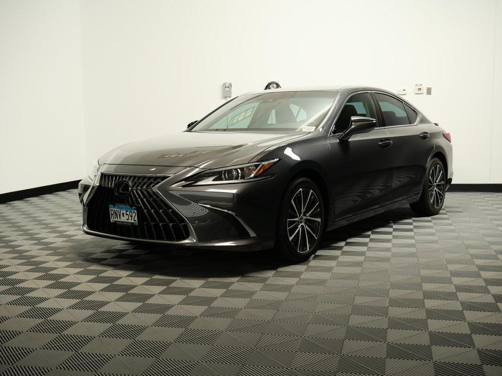 used 2025 Lexus ES 300h car, priced at $43,499