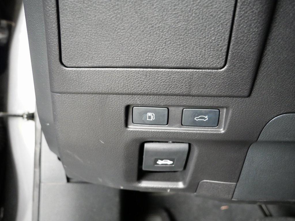 used 2025 Lexus ES 300h car, priced at $43,499