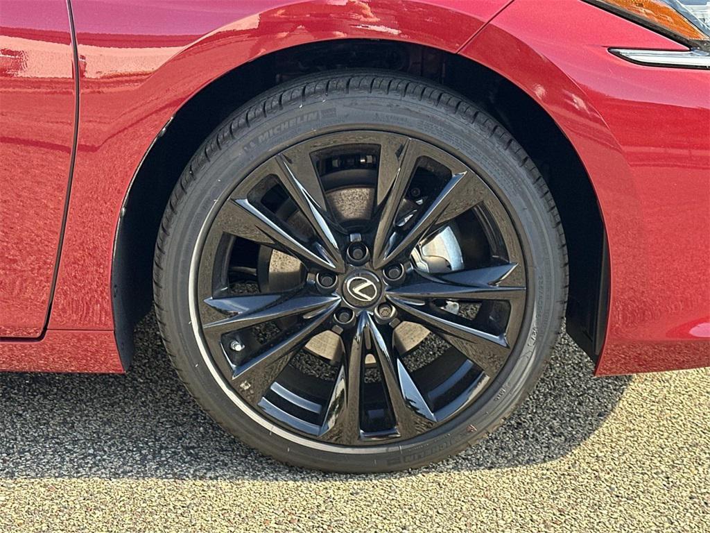 new 2025 Lexus ES 300h car, priced at $49,465