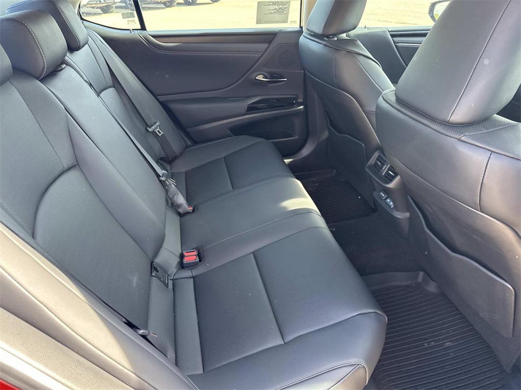 new 2025 Lexus ES 300h car, priced at $49,465