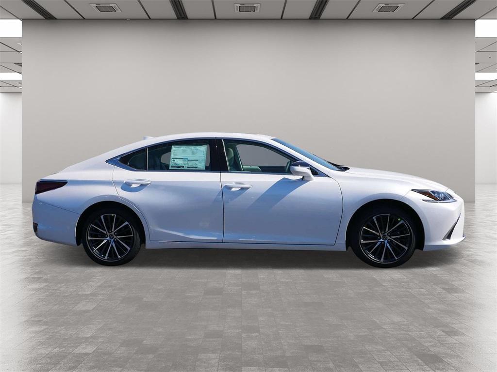 new 2024 Lexus ES 300h car, priced at $48,738