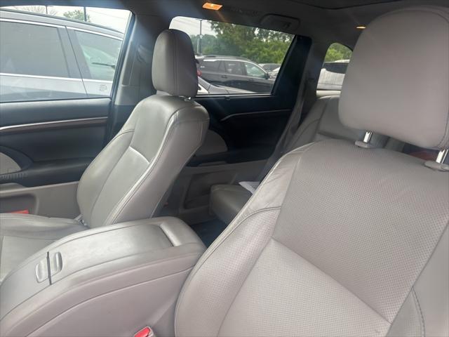 used 2015 Toyota Highlander car, priced at $16,999