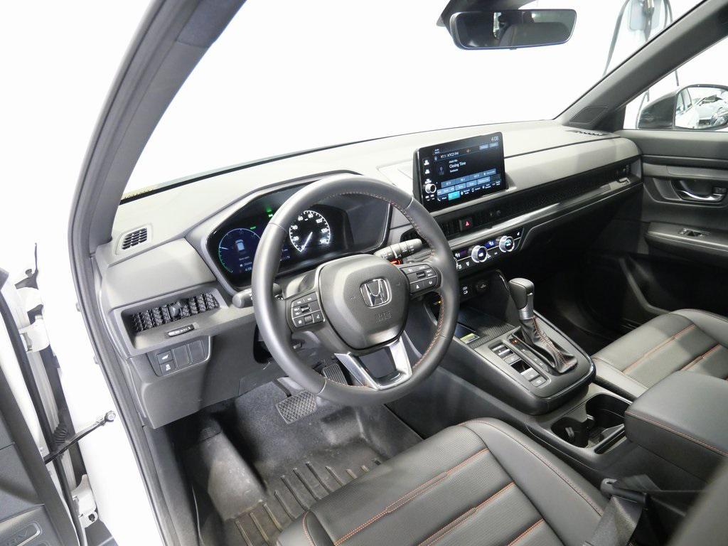 used 2025 Honda CR-V Hybrid car, priced at $35,999
