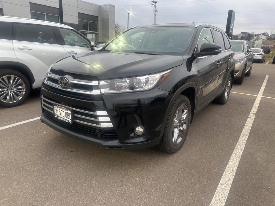 used 2017 Toyota Highlander car, priced at $19,999