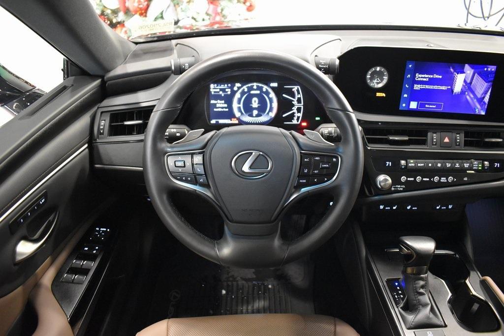 used 2024 Lexus ES 350 car, priced at $38,000