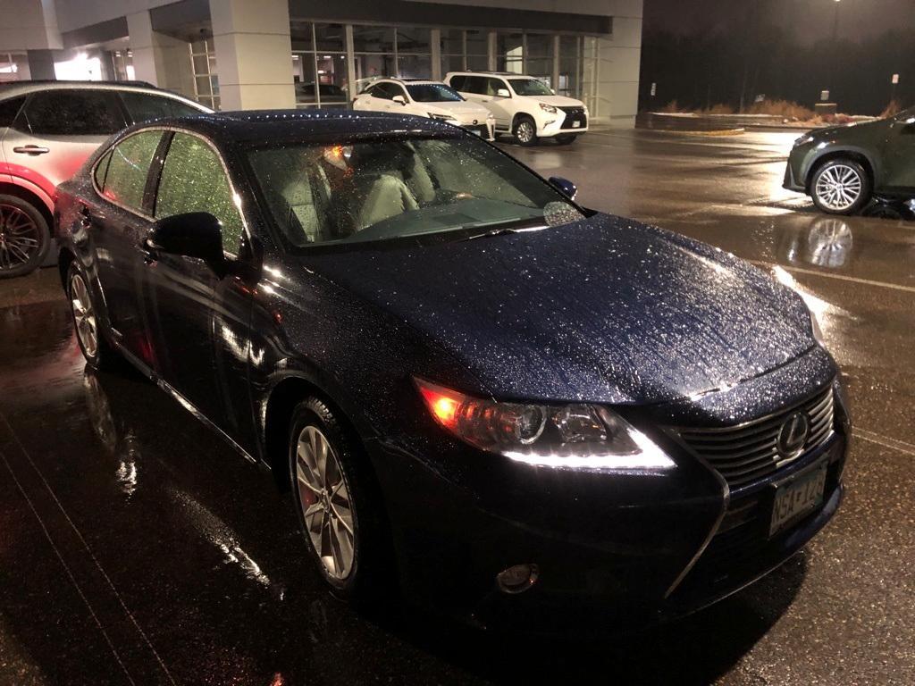 used 2015 Lexus ES 300h car, priced at $20,000