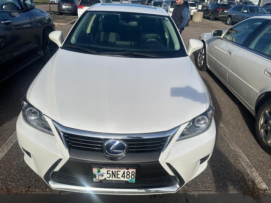 used 2016 Lexus CT 200h car, priced at $17,999