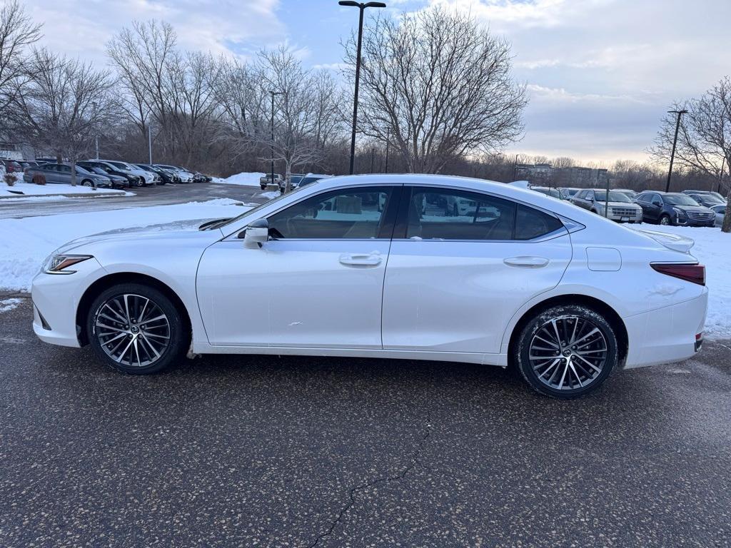 used 2024 Lexus ES 250 car, priced at $39,299