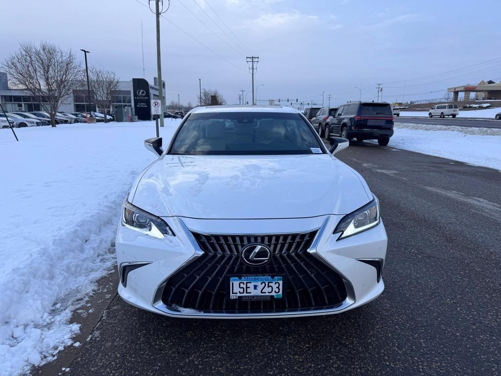 used 2024 Lexus ES 250 car, priced at $39,299