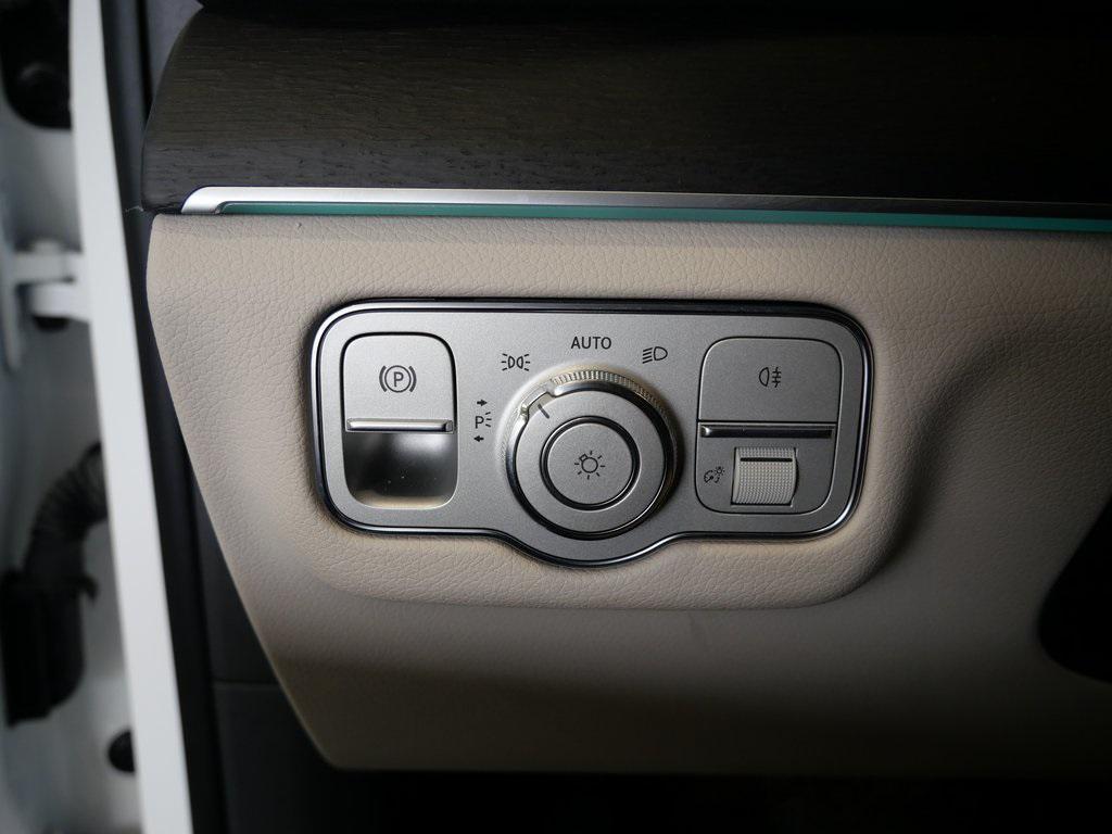 used 2020 Mercedes-Benz GLE 350 car, priced at $30,000