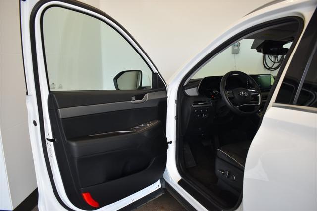 used 2024 Hyundai Palisade car, priced at $35,500