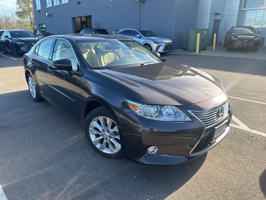 used 2015 Lexus ES 300h car, priced at $20,999