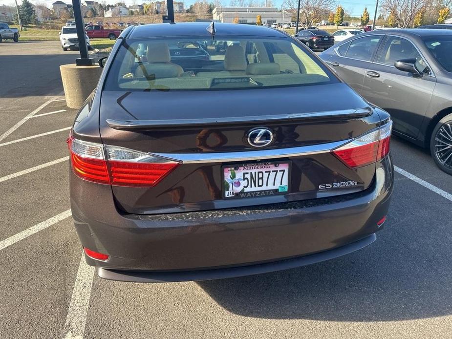 used 2015 Lexus ES 300h car, priced at $20,999