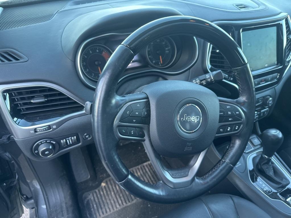 used 2019 Jeep Cherokee car