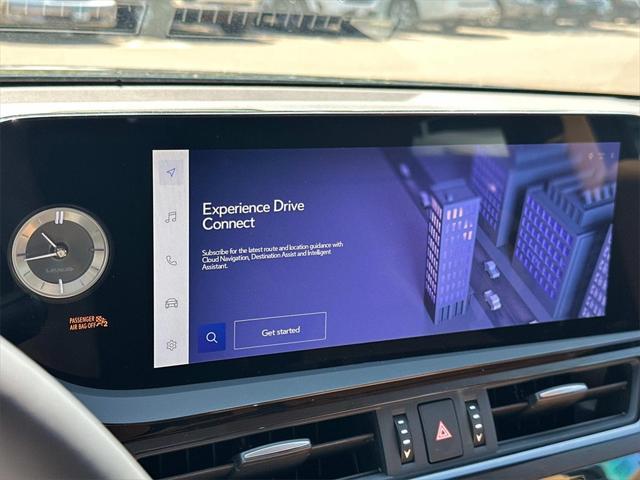new 2025 Lexus ES 300h car, priced at $48,861