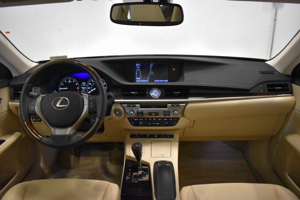 used 2013 Lexus ES 350 car, priced at $17,499