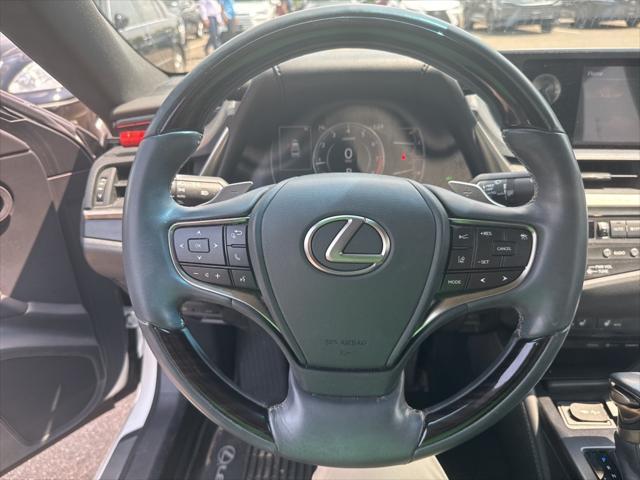 used 2020 Lexus ES 350 car, priced at $27,999