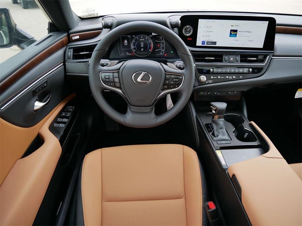 new 2024 Lexus ES 250 car, priced at $45,922