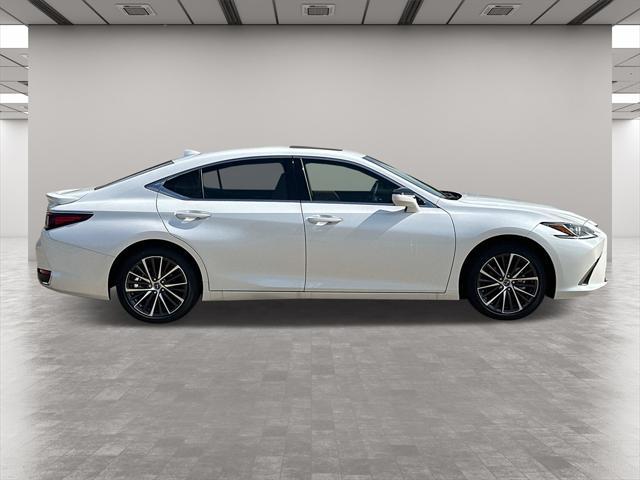 new 2025 Lexus ES 300h car, priced at $48,563