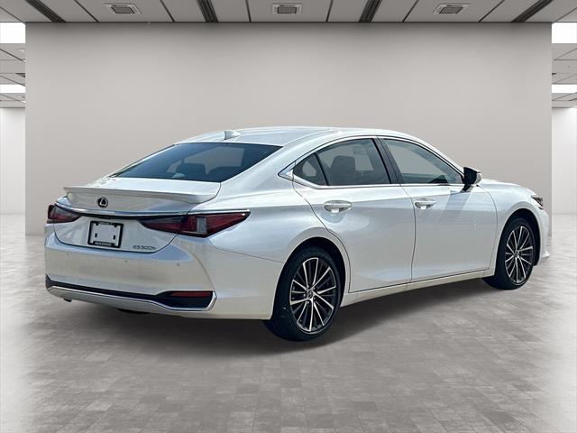new 2025 Lexus ES 300h car, priced at $48,563