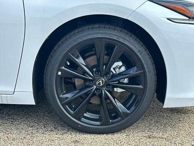 new 2025 Lexus ES 300h car, priced at $49,357