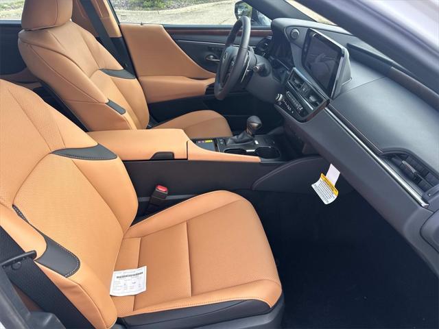 new 2025 Lexus ES 300h car, priced at $49,357