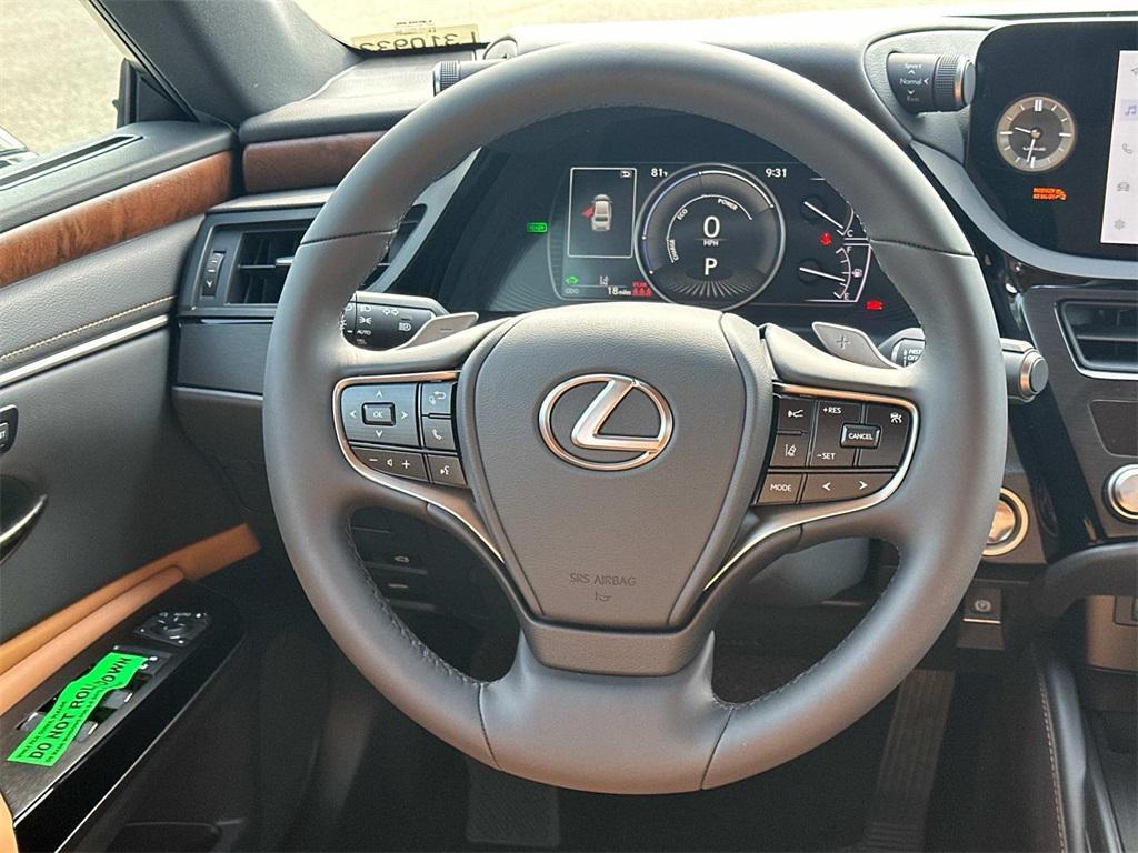 new 2025 Lexus ES 300h car, priced at $49,357