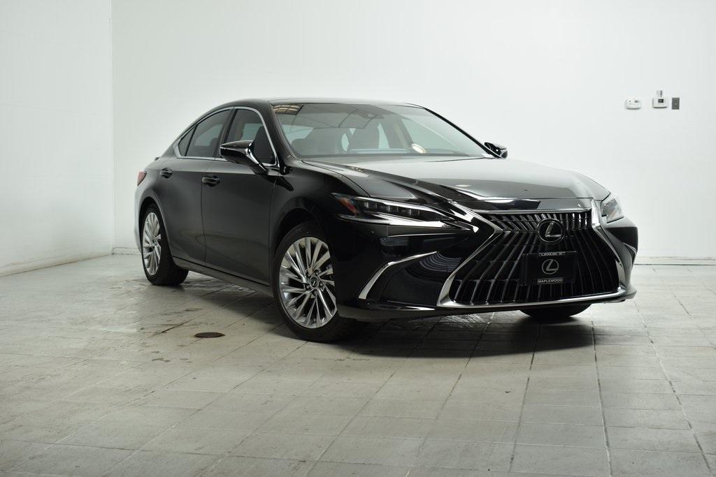 new 2025 Lexus ES 350 car, priced at $54,418