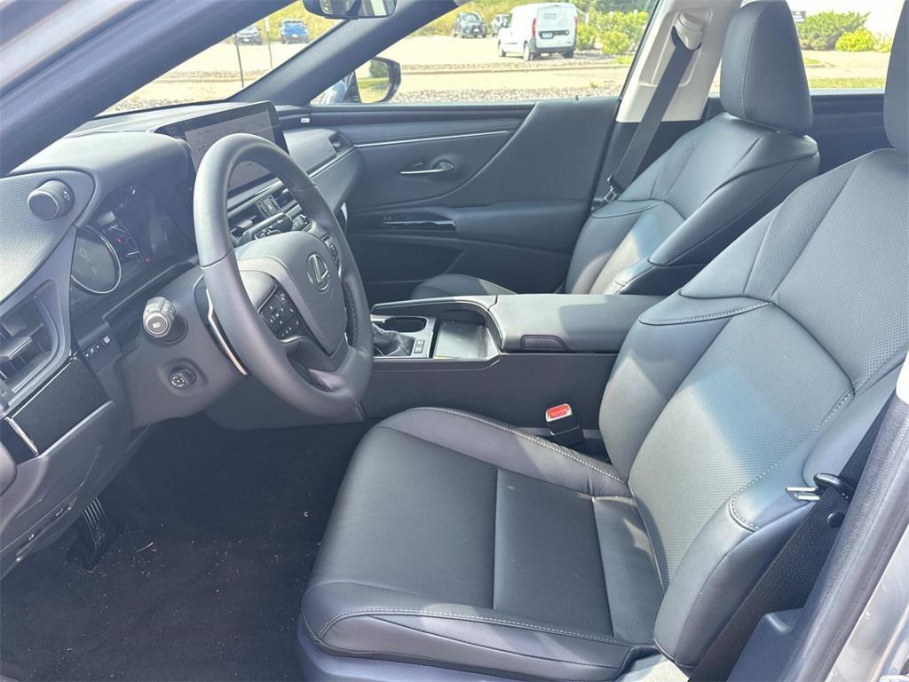 new 2025 Lexus ES 300h car, priced at $49,451