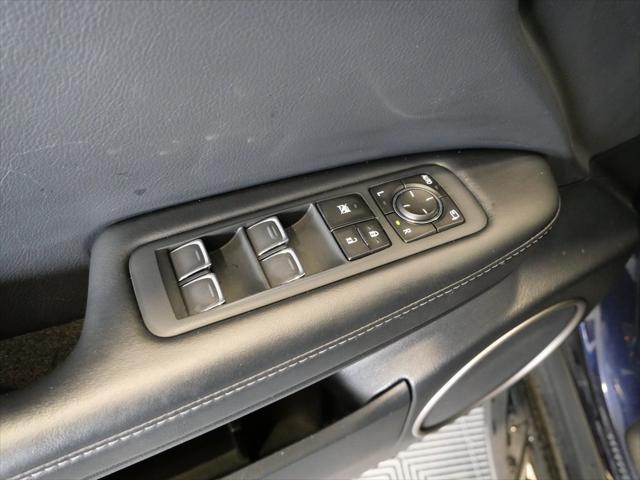 used 2022 Lexus RX 350L car, priced at $45,000
