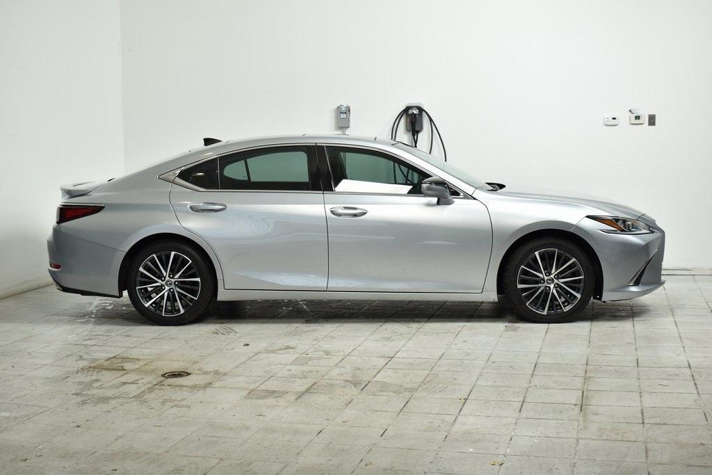 used 2022 Lexus ES 350 car, priced at $33,999