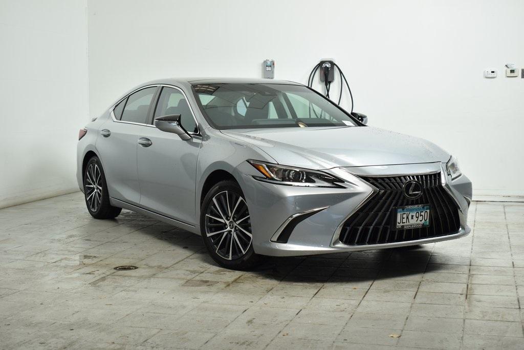 used 2022 Lexus ES 350 car, priced at $33,999