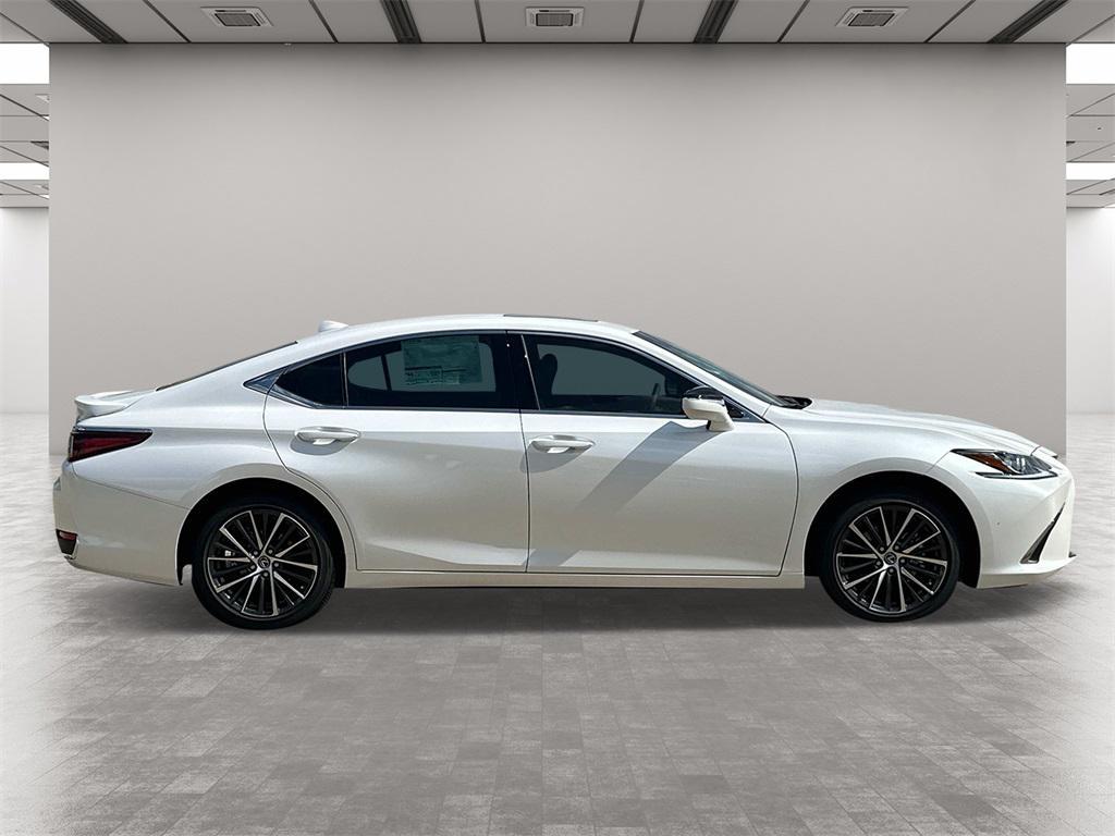 new 2025 Lexus ES 300h car, priced at $48,053