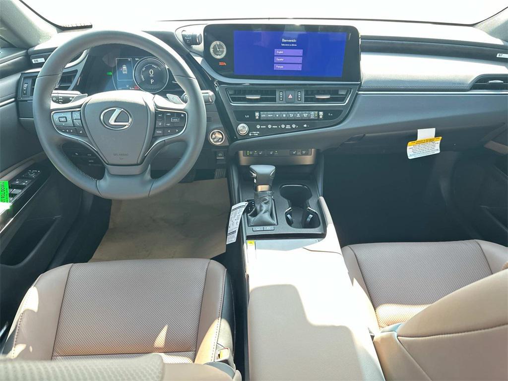 new 2025 Lexus ES 300h car, priced at $48,053