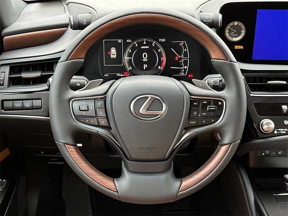 new 2025 Lexus ES 350 car, priced at $53,765