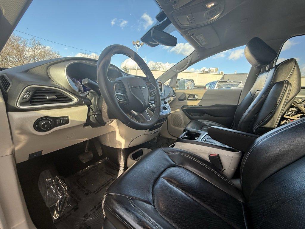 used 2022 Chrysler Pacifica car, priced at $22,600